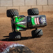 Load image into Gallery viewer, Losi LMT 2.0 4 Wheel Drive Solid Axle Monster Truck RTR - Grave Digger LOS04028T1