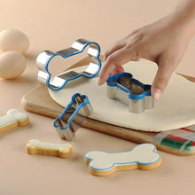 Load image into Gallery viewer, Dog Bone Cookie Cutters Set of 3, Bone Shapes Cookie Cutter, Biscuit Dog Treat Cookie Cutter Set for Homemade (Blue Is Visible & Friendly For Your Pup/Doggy)