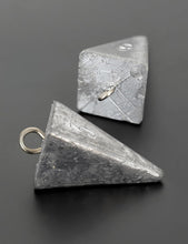 Load image into Gallery viewer, BLUEWING 3lb Box Pyramid Sinkers Lead Fishing Weights for Saltwater, 8oz, 6 Pack