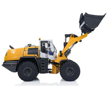 Load image into Gallery viewer, RC Hobby XDRC 1/14 Hydraulic RC Loader 580 Radio Control Construction Vehicle Sound Light