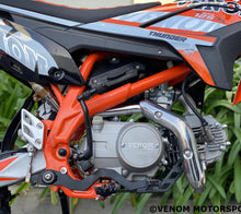 Load image into Gallery viewer, 125CC Venom Thunder Off-Road Dirt Bike, 4-Speed Manual, Headlight Installed, Orange, Thick Frame (Black)