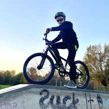 Load image into Gallery viewer, Kids Mountain Bike, for Boys 20 Inch Girls, with Dual Handbrakes and Kickstand,on Children's Day Single Speed Bicycles
