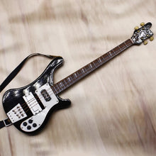 Load image into Gallery viewer, 1:6 Scale Soldier BJD Instrument Guitar Bass Accessory Model Suitable For 12 "Soldier Scene Collection Gift Classic Display Toys