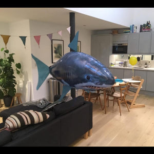 Remote Control Shark Toys Swimming Fish RC Animal Toy Infrared RC Fly Air Balloons Clown Fish Toy (Blue)