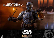 Load image into Gallery viewer, Hot Toys Heavy Infantry Star Wars Mandalorian Sixth Scale 1/6 The Mandalorian
