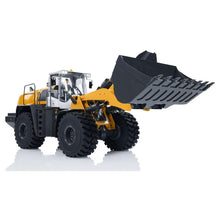 Load image into Gallery viewer, RC Hobby XDRC 1/14 Hydraulic RC Loader 580 Radio Control Construction Vehicle Sound Light
