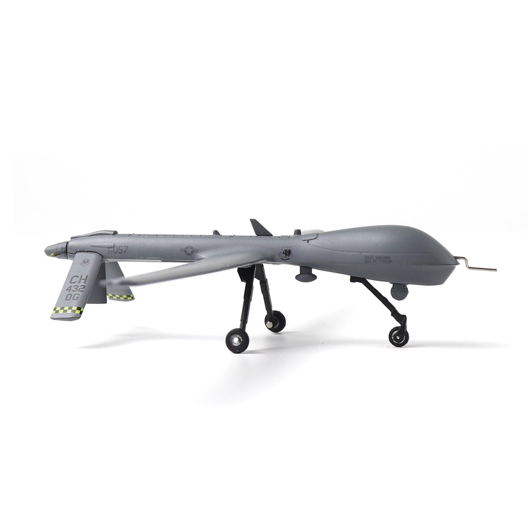 1B Predator Drone 1/72 Metal Airplane Model Kits with Stand CAFB 432nd Wing DieCast Alloy Fighter Model Pre-Build Military Aircraft Collection