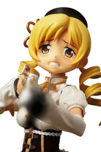 Load image into Gallery viewer, Medicom Puella Magi Madoka Magica Mami Tomoe Real Action Hero Figure
