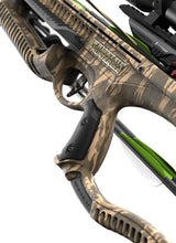Load image into Gallery viewer, Barnett Whitetail Hunter Crossbow, with 4x32mm Multi-Reticle Scope, 2 Arrows, Lightweight Quiver, STR without Crank Device
