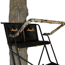 Load image into Gallery viewer, MUDDY Hunting Deer Ladder Stand - 20 ft with Blind Kit
