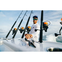Load image into Gallery viewer, PENN Battle III Spinning Inshore Fishing Reel, HT-100 Front Drag, max of 15lb | 6.8kg, Made with Sturdy All-Aluminum Composition for Durability,Black/Gold
