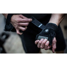 Load image into Gallery viewer, Harbinger Lifting Grips - Black, Medium/Large
