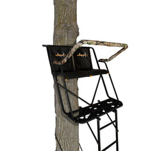 Load image into Gallery viewer, MUDDY Hunting Deer Ladder Stand - 20 ft with Blind Kit

