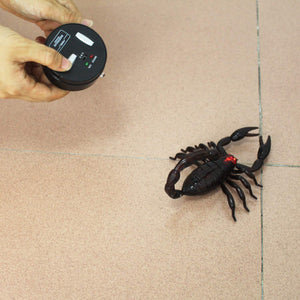 Realistic RC Scorpion Remote Control Animal Vehicle Car Electric Scary Toy Halloween Kids Birthday Gift