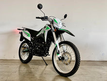 Load image into Gallery viewer, 250CC DUAL SPORT ENDURO KLX ON ROAD AND OFF ROAD MOTOCROSS DIRT BIKE STREE LEGAL 20HP - GREEN
