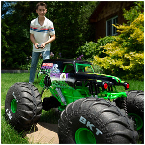Monster Jam, Official Mega Grave Digger All-Terrain Remote Control Monster Truck, Over 2 Ft. Tall, 1:6 Scale, Kids