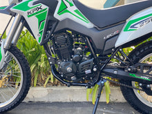 Load image into Gallery viewer, 250CC DUAL SPORT ENDURO KLX ON ROAD AND OFF ROAD MOTOCROSS DIRT BIKE STREE LEGAL 20HP - GREEN
