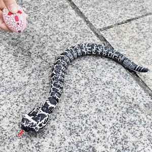 Realistic Remote Control Snake RC Animal Toy Crawling Electric Electronic Battery Powered Honored (Black)