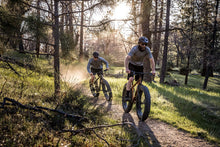 Load image into Gallery viewer, Fat Tire Mountain Bike for Adult Men Women, 26-Inch Wheels, Mechanical Disc Brakes, 17-Inch Steel Hardtail Frame, 7-Speed, Copper

