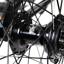 Load image into Gallery viewer, Bike 20"  Entry Level Freestyle Trick  Bicycles for Kids and Adults Men Women.
